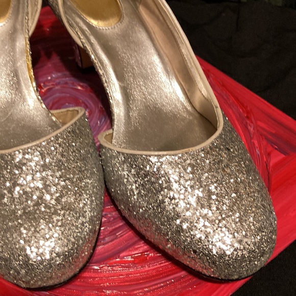 Heels - Picture 15 of 17